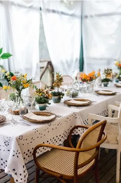 Cerimônia sob pergola rústica